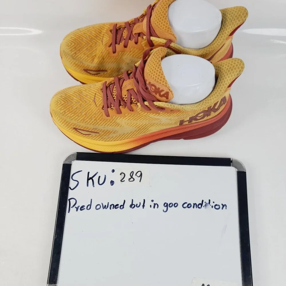 Hoka One One hoka one